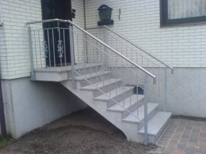 Neubau Treppe mit Podest